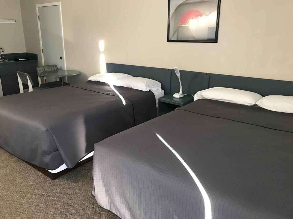 Plains Motor Inn Stettler Zewnętrze zdjęcie