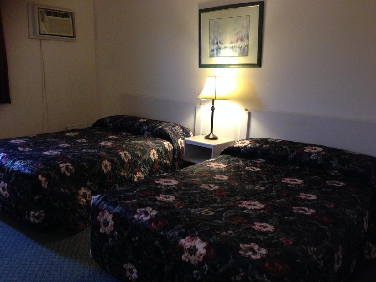 Plains Motor Inn Stettler Zewnętrze zdjęcie