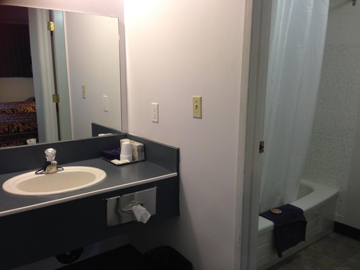 Plains Motor Inn Stettler Zewnętrze zdjęcie